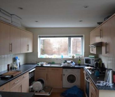 Price £495 pcm - Available Now - Furnished - Photo 2