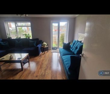 3 bedroom terraced house to rent - Photo 1