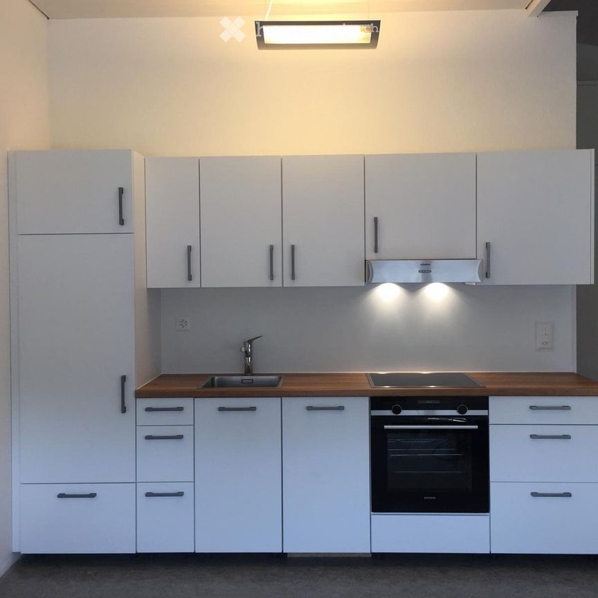 Charmante 2-Zimmer-Wohnung mit hohen Räumen in Gelterkinden - Photo 1
