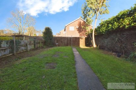 3 bedroom semi-detached house to rent - Photo 5