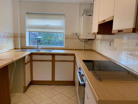 2 bedroom flat to rent - Photo 4