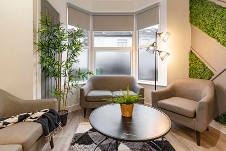 Jessie #61 - Photo 2