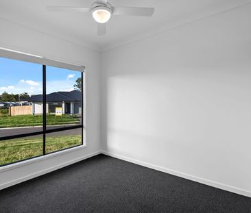 Welcome to 41 Tulip Tree Street, Park Ridge - $680 per week - Photo 5