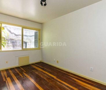 Apartamento 2 dormitórios no bairro Petrópolis, com VAGA DUPLA. - C... - Foto 3