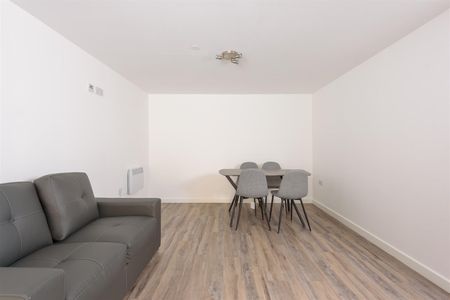 Rent QUBE, West Street, S1 £800pcm - Photo 3