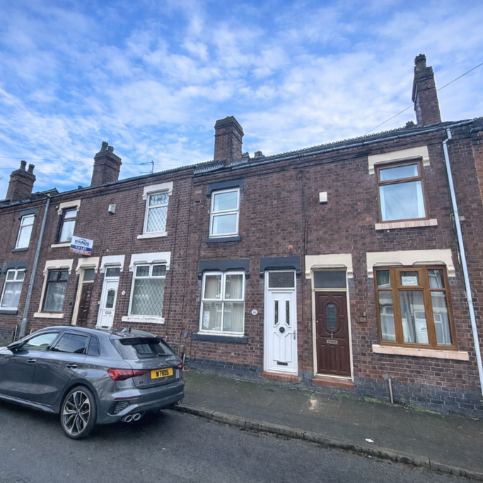 2 bedroom terraced house to rent - Photo 1