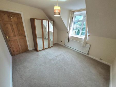 3 bedroom detached house to rent - Photo 3
