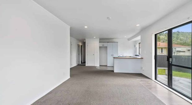 Cosy with all the essentials - Photo 1