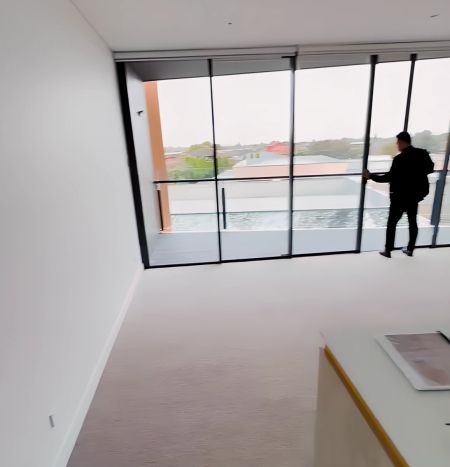 2 bed 2 bath - Photo 5