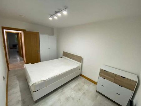 St Michaels Road, Headingley, Leeds, LS6 - Photo 3