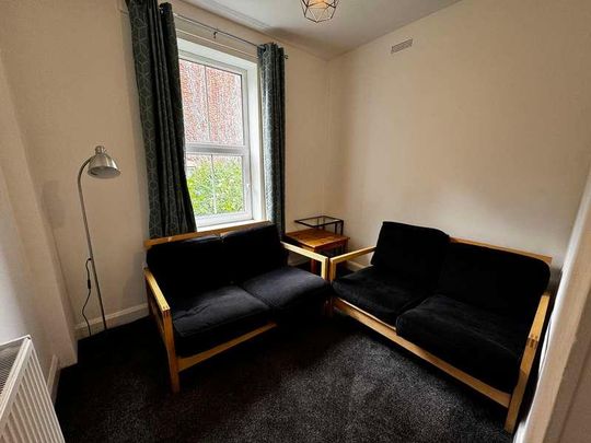 Thackeray Road, SO17 - Photo 1