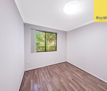 MODERN AND SPACIOUS TWO BEDROOM APARTMENT MOMENTS FROM CBD - PET FR... - Photo 3