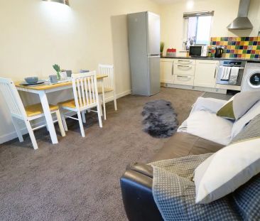 4 Bed Apartment - Photo 5