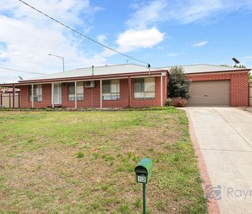 3 BEDROOM HOME WITH SIDE ACCESS AVAILABLE - Photo 2