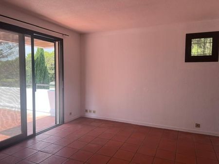 Location Appartement 2 pièces 35m² BRIGNOLES 83170 - Photo 2