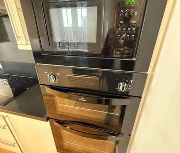 St. Marys Lane, Upminster, RM14 - Photo 6