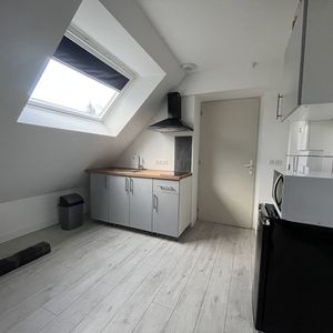 Location Appartement 1 pièce 18m² - Photo 2