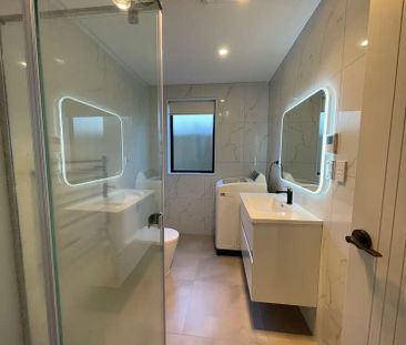 Charming 2BR Unit - Flat Bush, Auckland - Photo 5