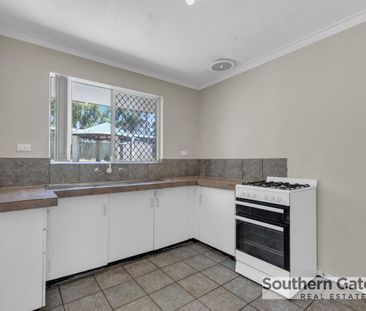 3x1 HOME IN CONVENIENT LOCATION - Photo 4