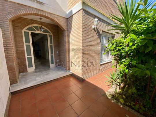 Alquiler de chalet pareado en Cuatro Pinos-El Carmen - Foto 1