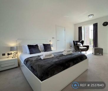 4 bedroom detached house to rent - Photo 6