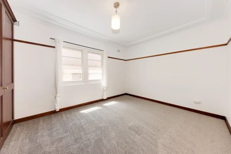 Three Bedroom Haven In Sought After Location - Photo 5