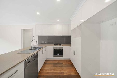 LOW MAINTENANCE, SEPARATE TITLE FAMILY HOME - Photo 2