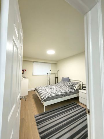 For Lease - 80 Baroness Crescent, Toronto, Ontario - Photo 2