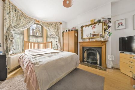 5 bedroom semi-detached house to rent - Photo 3