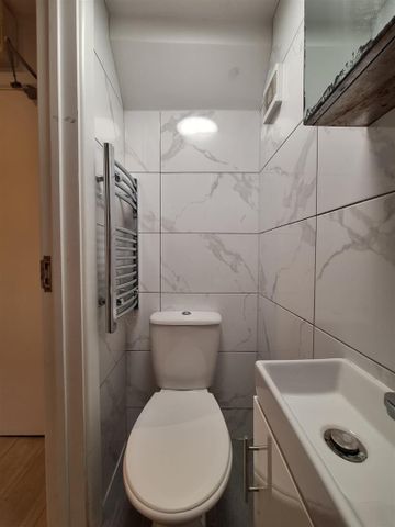 Sherwood Avenue, Greenford UB6, London - Photo 4