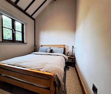 3 bedroom barn conversion to rent - Photo 1
