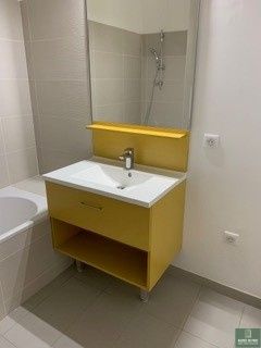 Location Appartement 2 pièces 39m² VILLE D AVRAY 92410 - Photo 2