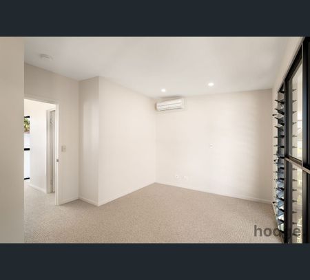 78B Merthyr Road, New Farm, Qld 4005 - Photo 3