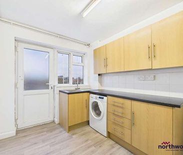 Seaside, Roselands, Eastbourne, BN22 - Photo 4