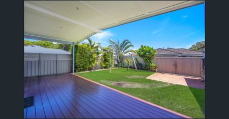 Modern 2-Bedroom Granny Flat in Ettalong Beach – Walk to the Beach! - Photo 3