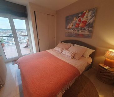 4 bedroom luxury penthouse in Passeig Del Mar - Photo 5