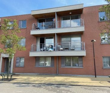 Instapklaar APPARTEMENT met 2 slaapkamers en garage in centrum Waregem - Photo 3