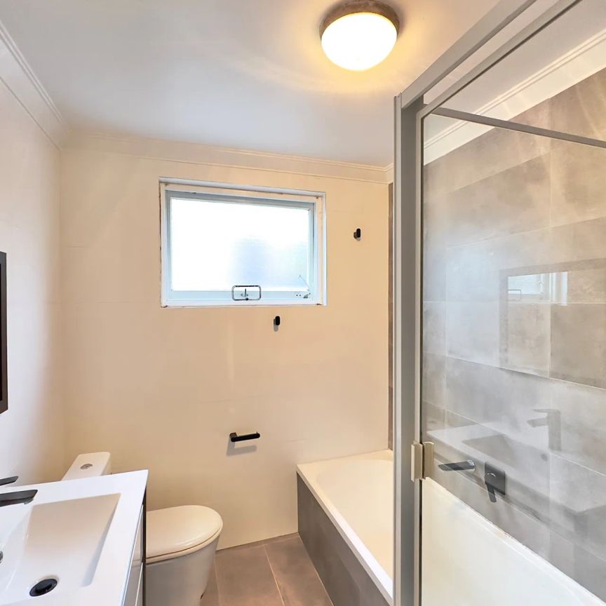 Renovated Two-Bedroom Apartment in a convenient location - Photo 1