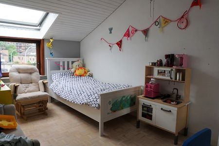 Zeer ruime driegevelwoning in rustige en kindvriendelijke wijk - Photo 3