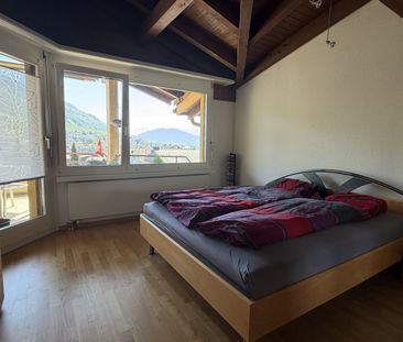 Möblierte 4.5 Zimmer-Dachwohnung in Küssnacht mit See- & Bergsicht - Photo 4