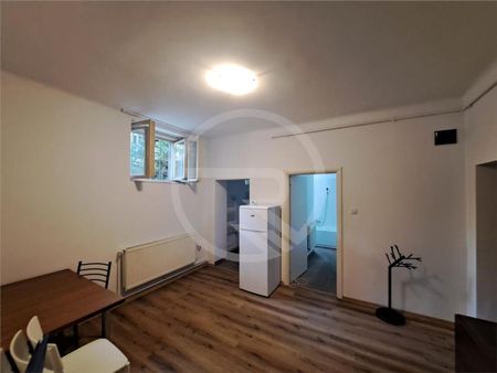 Apartament cu 2 camere, demisol, situat in zona UMF! - Fotografie 3