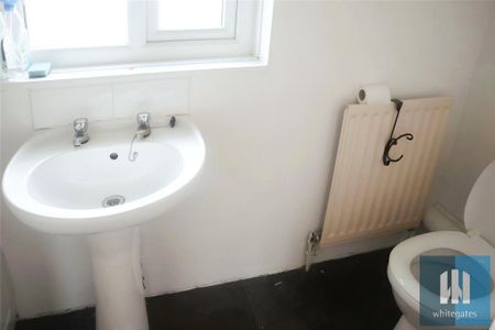 2 bedroom apartment to rent - Photo 5