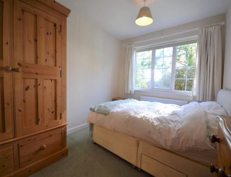 3 Bedroom Detached To Let - Photo 4
