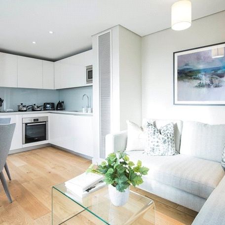 A Modern Three Bedroom Apartment in a Sought After Development in Paddington Basin - Photo 1