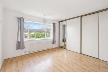 St Davids Close, Iver, SL0 - Photo 4