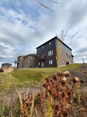 For Lease - 295 Midland Place, Welland, Ontario - Photo 1