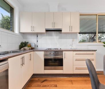 Quiet Court Living in a Prime Frankston South Locale - Photo 5