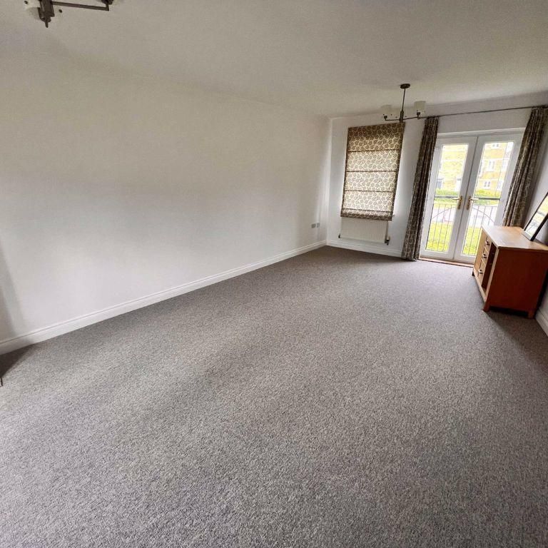 3 bedroom townhouse to rent - Photo 1