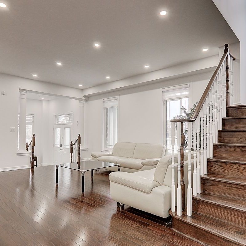 For Lease - 201 Bilbrough Street, Aurora, Ontario - Photo 1