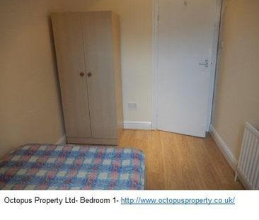 2 bedroom flat to rent - Photo 6